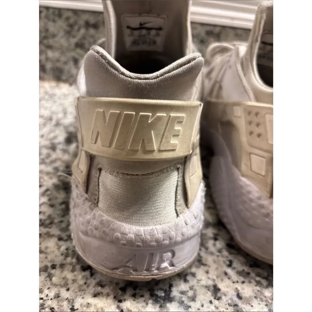 Nike Huarache Off-White/Light Gray Athletic Sneakers